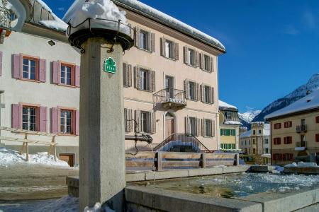Dorfbrunnen Sent Ferienwohnung Chasa Fent